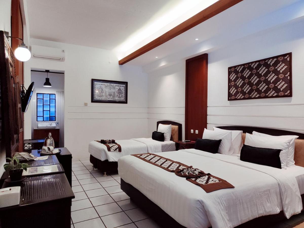 Hotel Paku Mas Maguwo