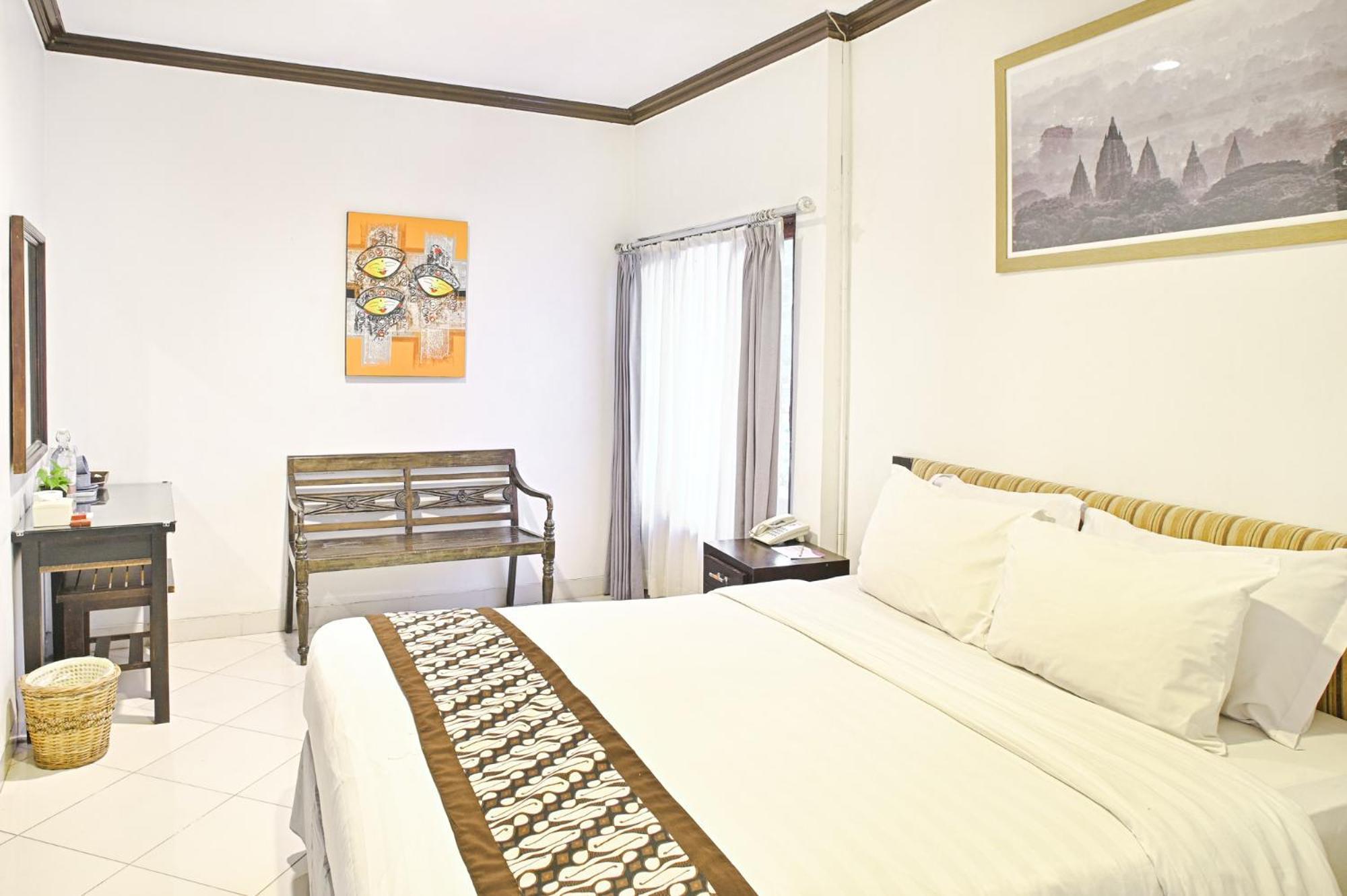 Paku Mas Hotel Maguwo