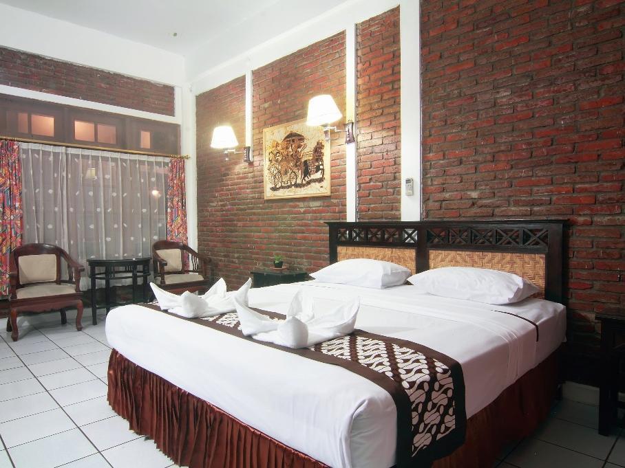 Hotel Paku Mas 3*